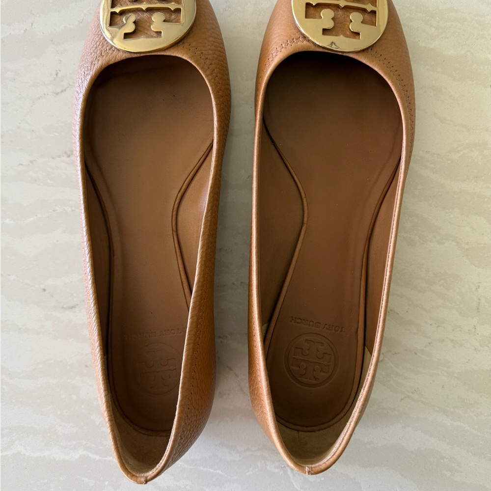 Tory Burch Women's Tan Ballet Flats
